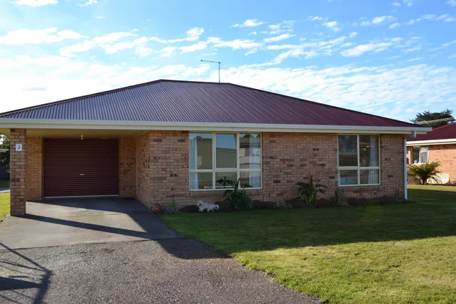 All In Strahan Holiday Units