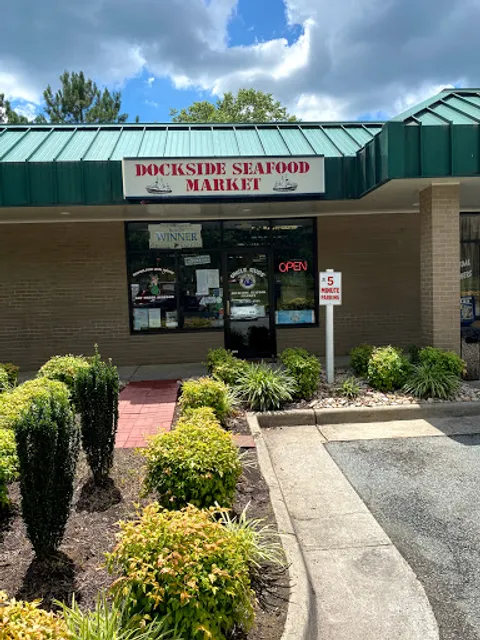 Uncle Russ Dockside Seafood Market