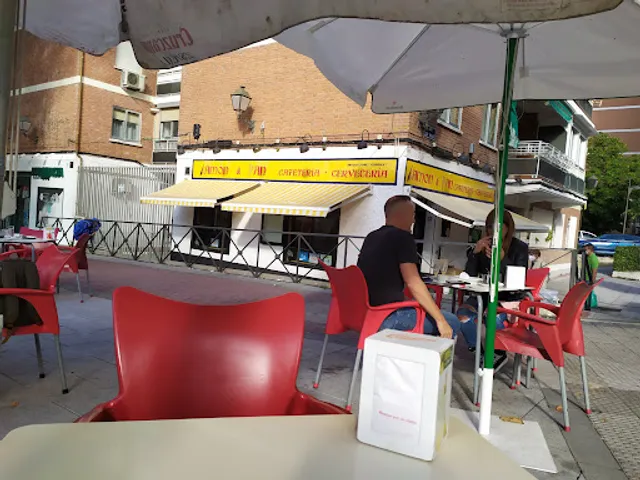 Jamón & Pan cafetería - cervecería