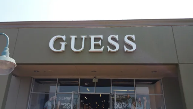 GUESS Factory