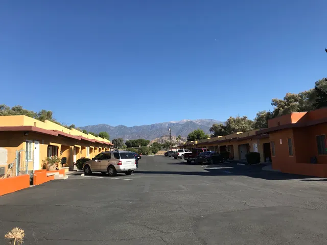 Stagecoach Motor Inn