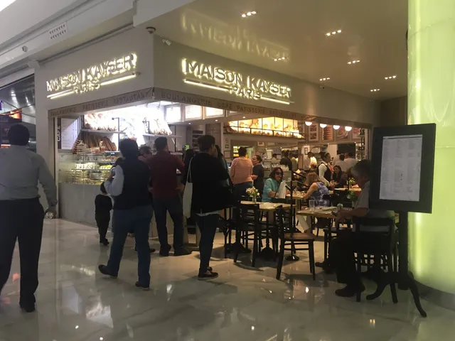 Maison Kayser Perisur