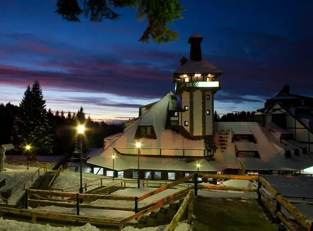 Angella Hotel & Residence