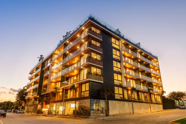 Collection O The Shore At 46th