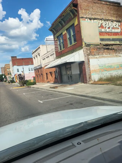 Legend Bistro Lounge