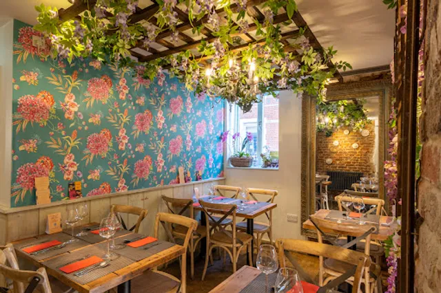 Giggling Squid - Wimbledon