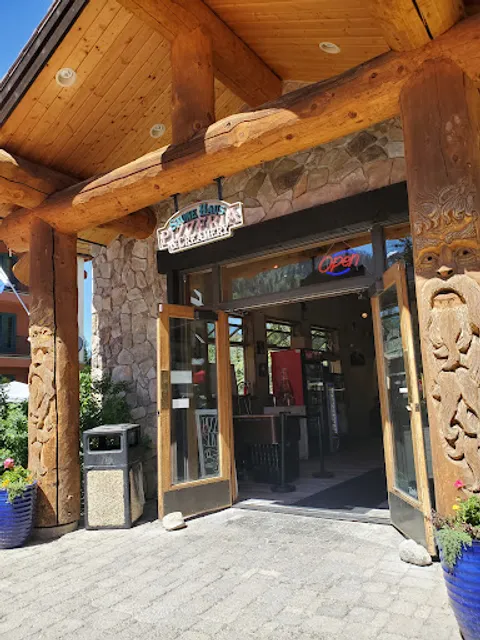 Stone Haus Pizzeria & Creamery