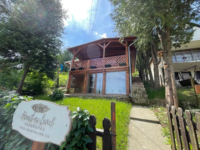 Heart-a-land Vendégház