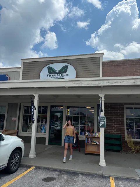 Monarch Books & Gifts