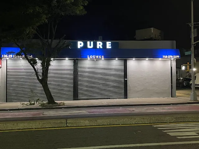 Pure Lounge