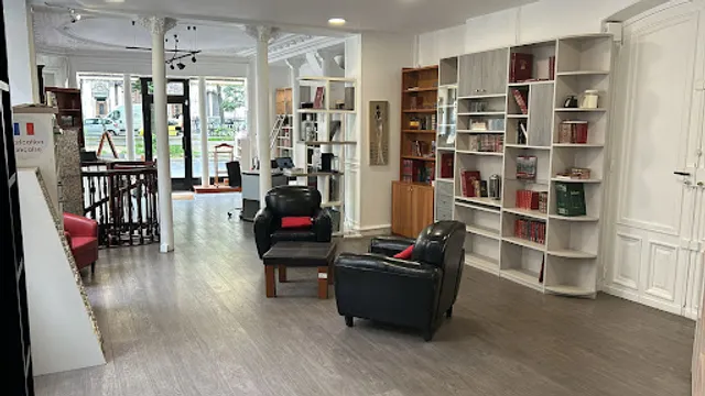 La Maison des Bibliothèques et du Dressing