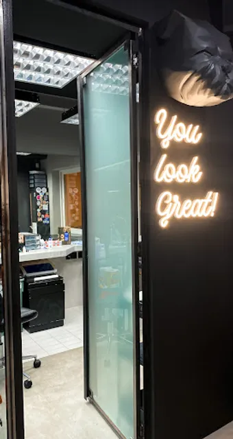 Bar Doghouse Social Club