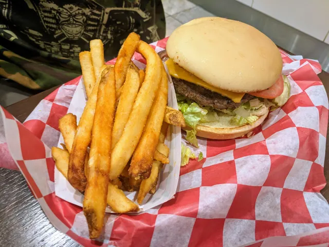 Steve's Snappin' Dogs