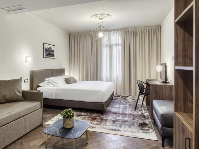 Porta Altinia Suites