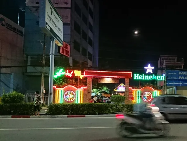 Làng Ẩm Thực Bình Dương