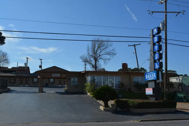 Baker Motel