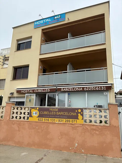 Hostal Cubelles