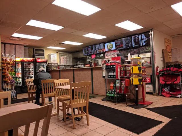 Giovanni's Roast Beef & Pizza Salem