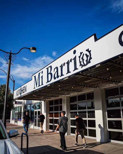 Mi Barrio Kitchen & Cocktails