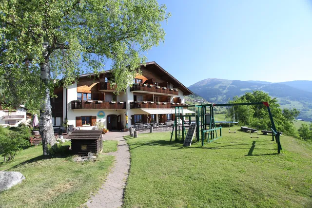 Familienhotel Clarezia Waltensburg - Surselva