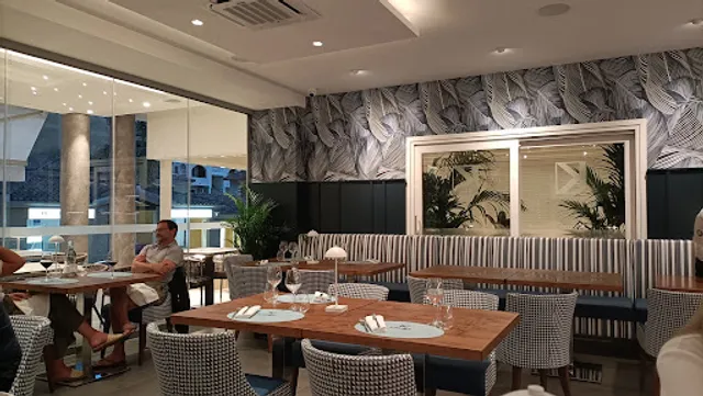 Kelos Restaurant Beach