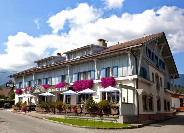 Hotel-Gasthof Goldenes Lamm
