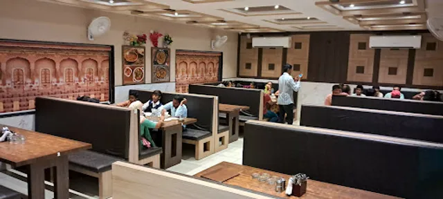 Radhe Rajwadi hotel