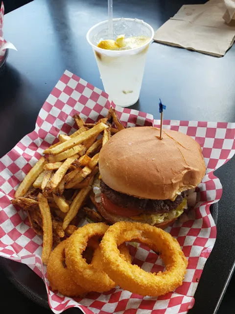 Reggie's Burgers, Dogs & Fries