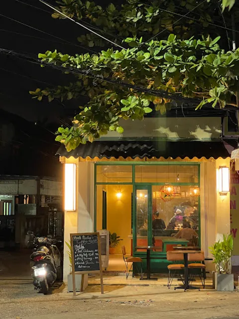 Lion’s Room Hoi An ( Fresh Pasta | Wines & Cheese )