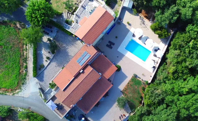 Qća-Krk - Apartments