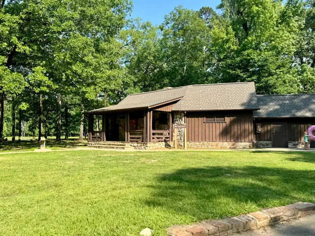 Lake Sylvia Campground