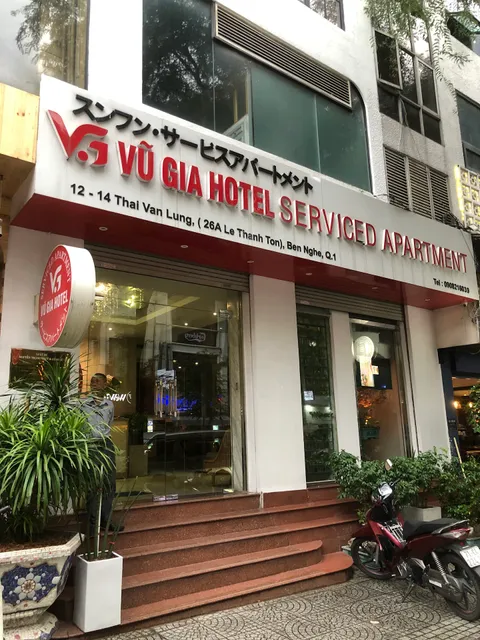 QUEEN CENTRAL HOTEL & APARTMENT