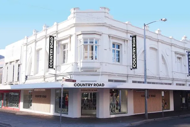 Country Road - Launceston