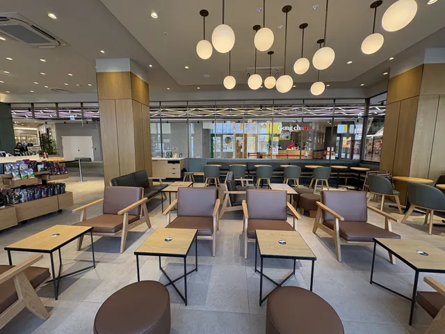 Starbucks Coffee - Mitsui Outlet Park Marine Pia Kobe