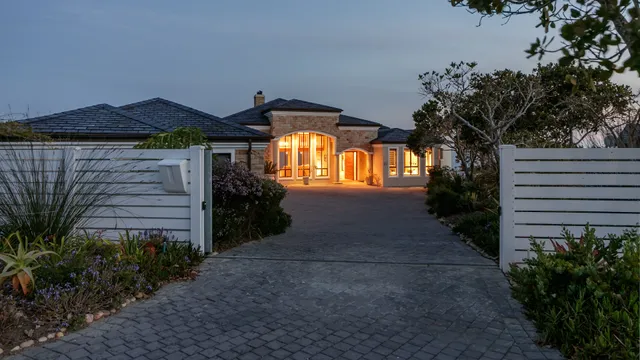 Breakwaters Haven. Knysna, Pezula Golf Estate