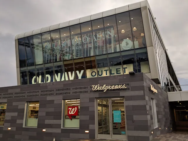 Old Navy Outlet