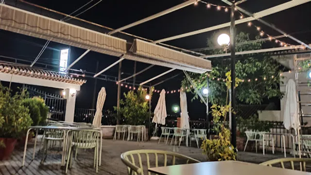 Los Pinos Casa de Comidas