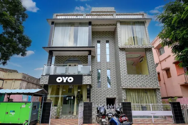 OYO Flagship Hotel Mahal