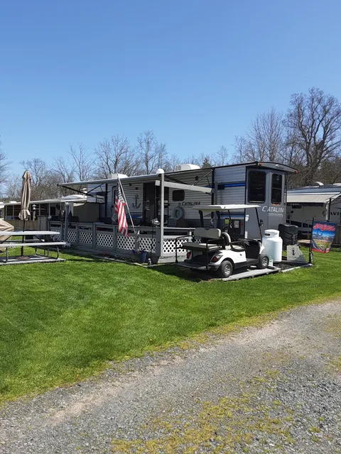 Twin Oaks Campgrounds and Marina