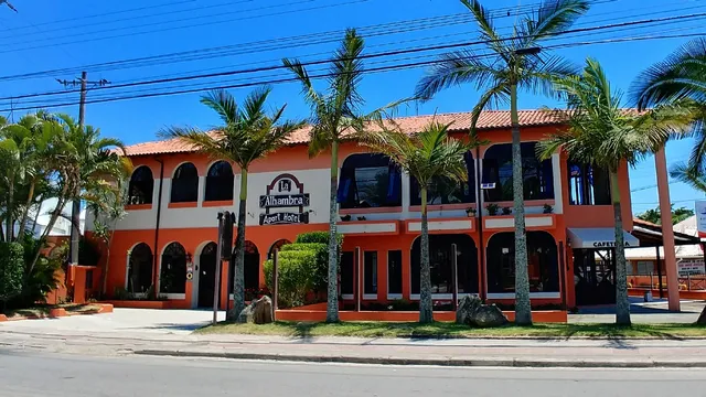 La Alhambra Apart Hotel