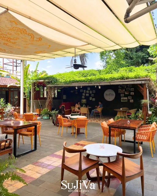 SuJiVa Resto & Art Space