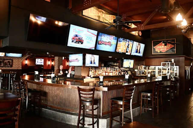 Shores Inn Food & Spirits