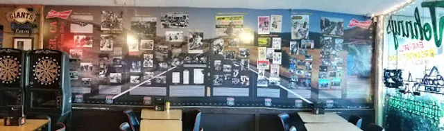 Johnny's Bar & Grill