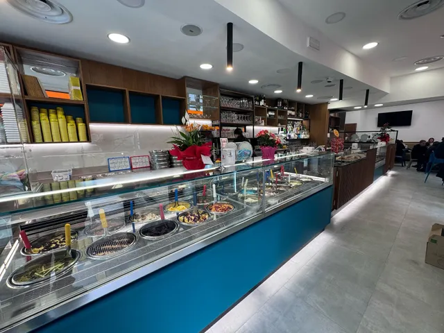 3 Baby Bar Gelateria