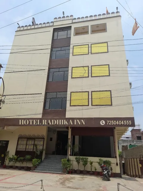 Hotel Radhika Inn