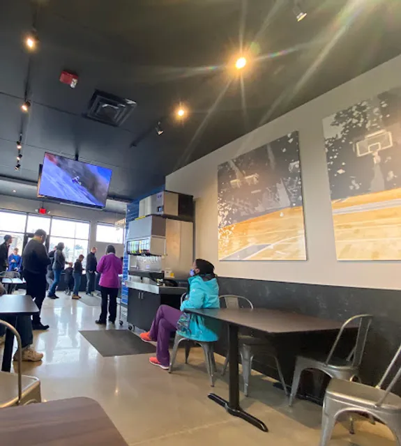 Buffalo Wild Wings 'GO' - State Street