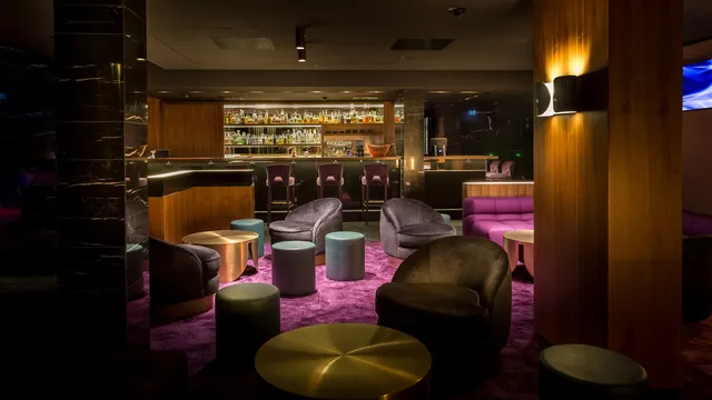 THE NEW GRACE | Cocktailbar & Lounge