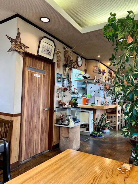 キッチングルメ味神戸 飾東店