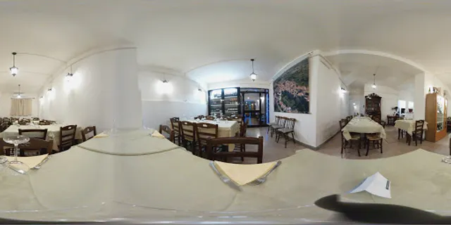 Trattoria La Lanterna