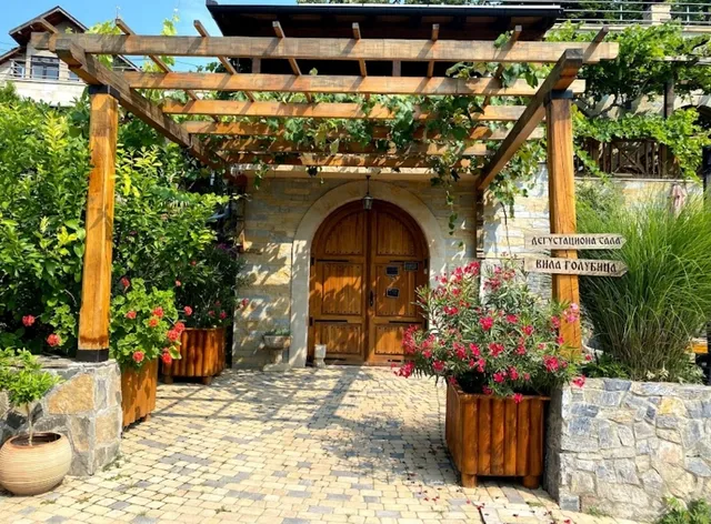 Winery and Pools Grabak